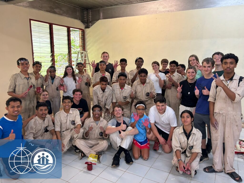 Landscape Group Photo of Australian & Timorese Students